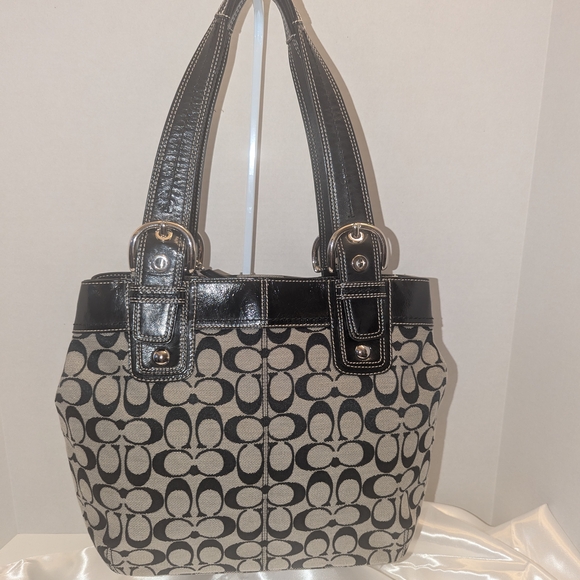 Coach Black and Gray Shoulder Bag with Signature Pattern - Picture 2 of 12